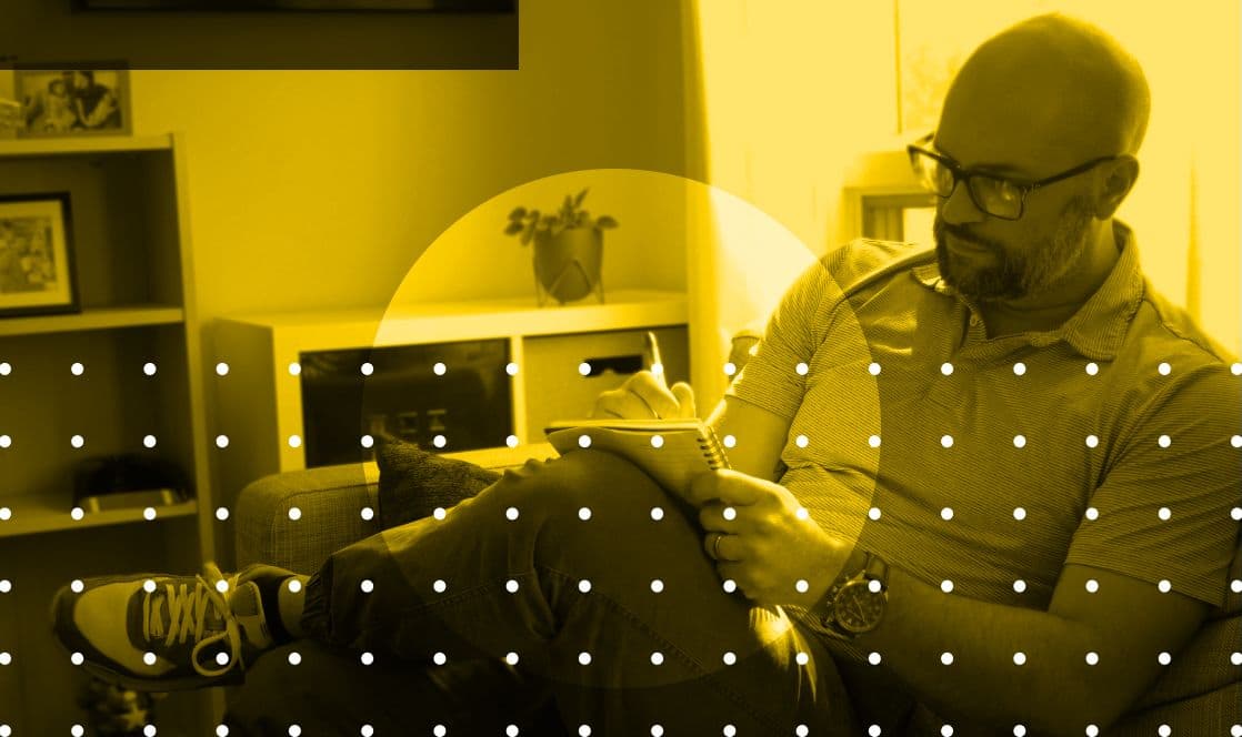 How Sam Altman Uses a Simple Notebook to Capture and Execute Big Ideas